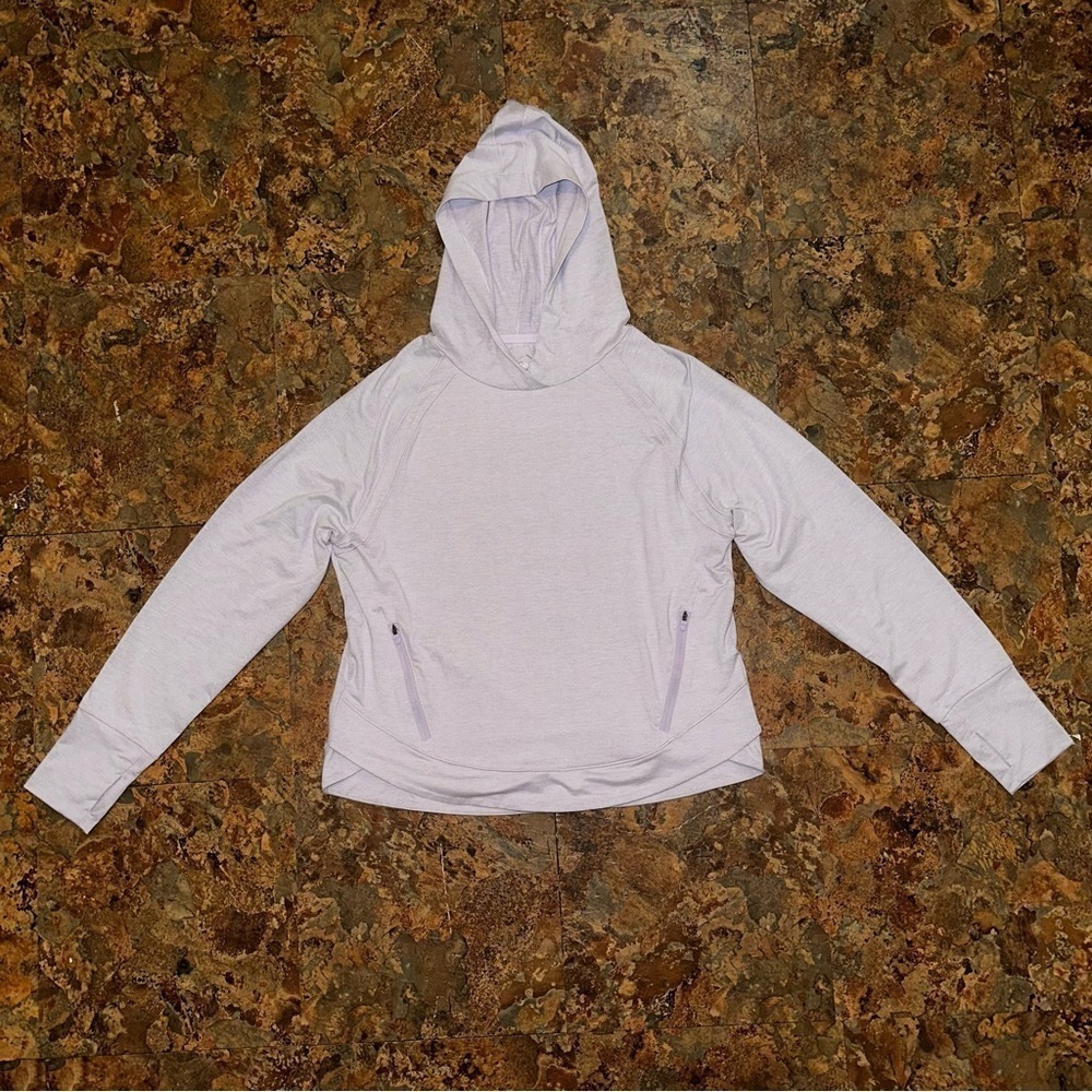 Asics Women’s Lavender Hoodie Pullover Size Medium Zip Pockets Thumb holes